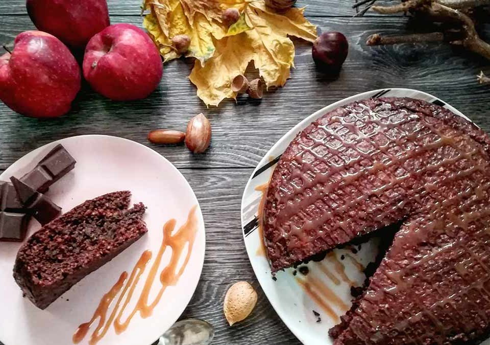 video recept na jablkovo čokoládový koláč